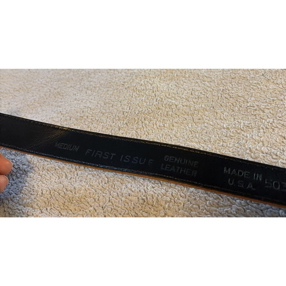 First Issue Women’s 34" Genuine Leather Brown Western Style Belt Silver - Picture 2 of 7